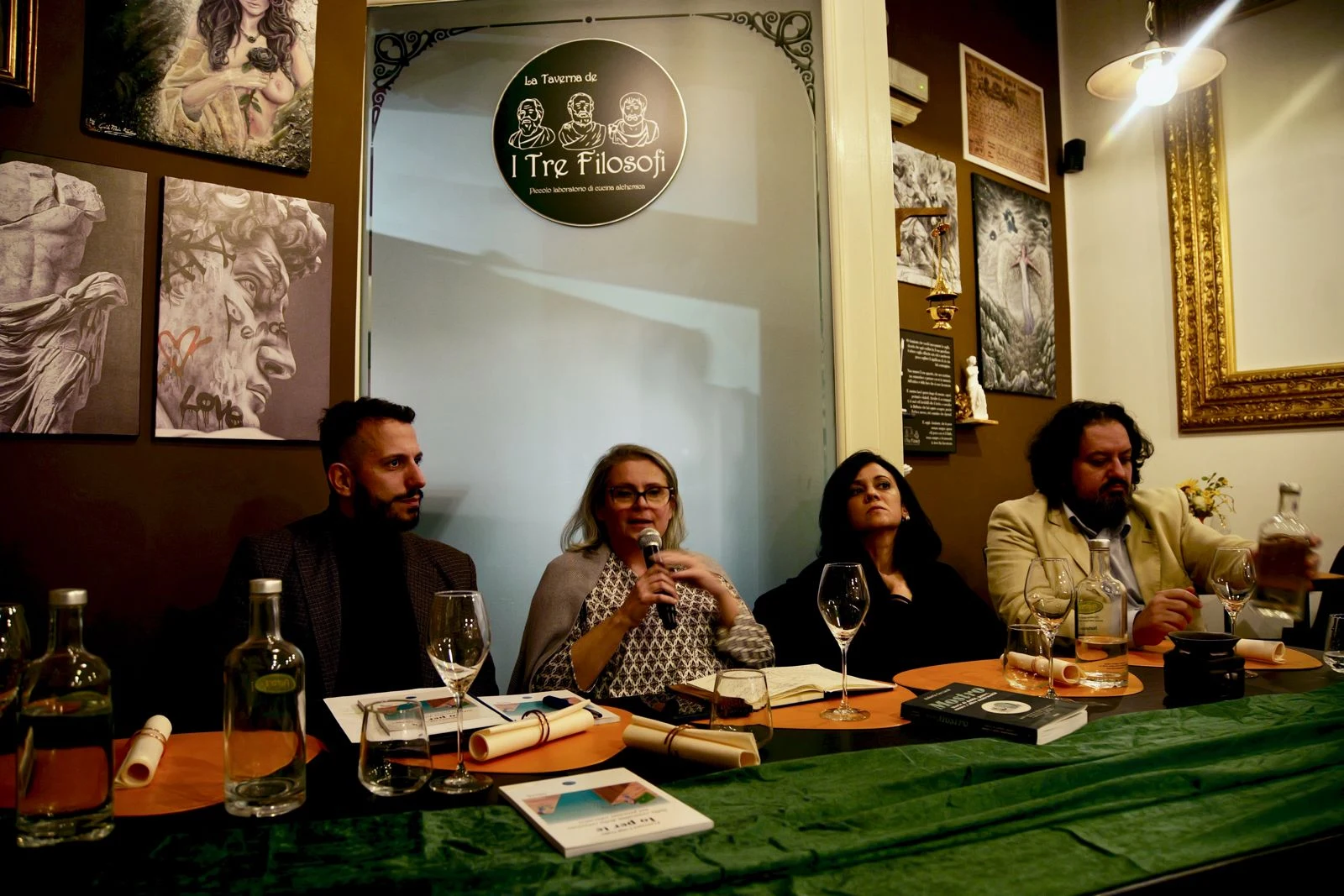 Con Stefania Maranzano e Roberta Guzzardi (scrittrice e psicoterapeuta)